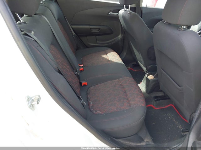 1G1JD6SHXJ4105338 Chevrolet Sonic Lt Auto