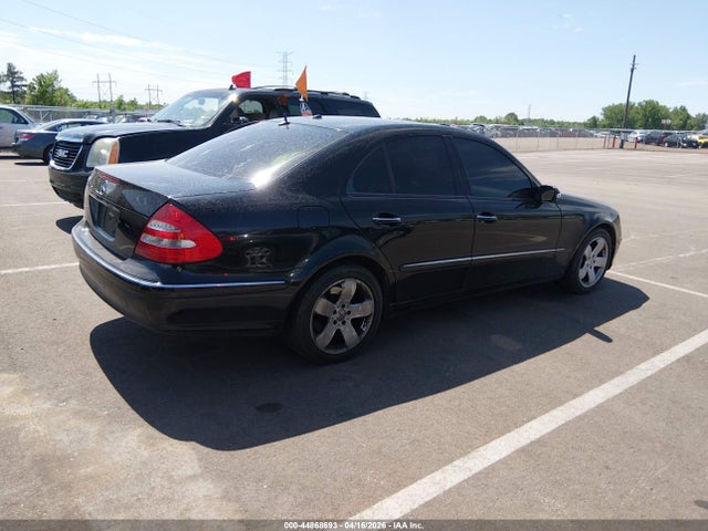 44868693 :رقم المزاد ، WDBUF70JX6A961921 vin ، 2006 Mercedes-benz E 500 مزاد بيع