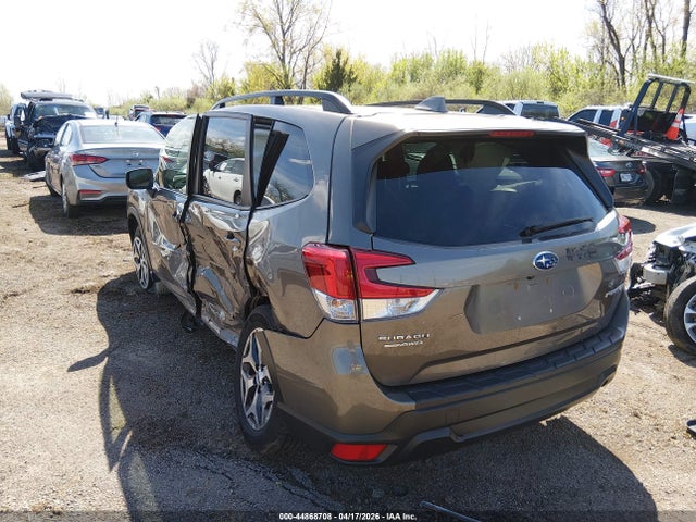 44868708 :رقم المزاد ، JF2SKAGC6LH582704 vin ، 2020 Subaru Forester Premium مزاد بيع
