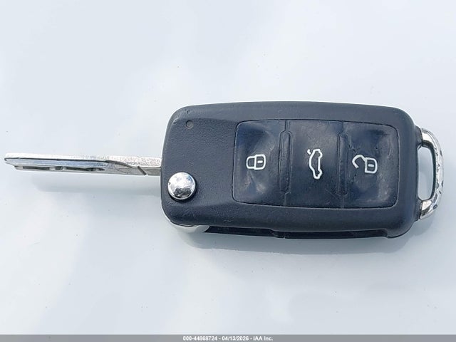 2011 VOLKSWAGEN GTI WVWFD7AJXBW204724 Photo 10