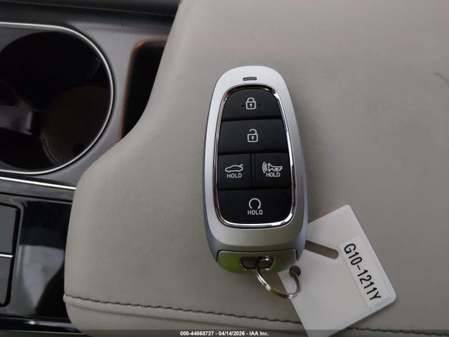KMHL24JJ2MA029467 Hyundai Sonata Blue