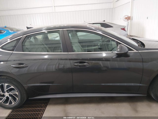 KMHL24JJ2MA029467 Hyundai Sonata Blue