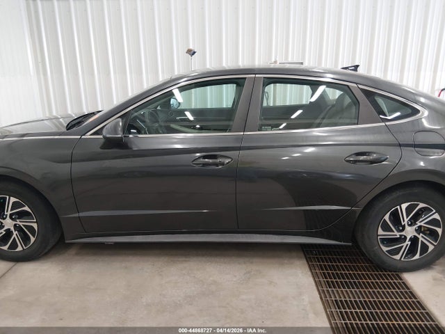 KMHL24JJ2MA029467 Hyundai Sonata Blue