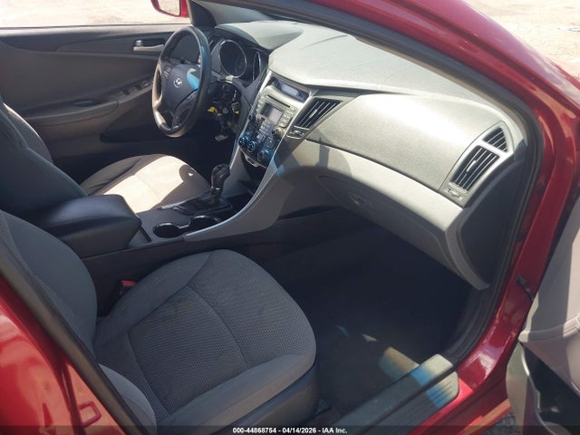 5NPEB4AC0EH820279 Hyundai SONATA GLS
