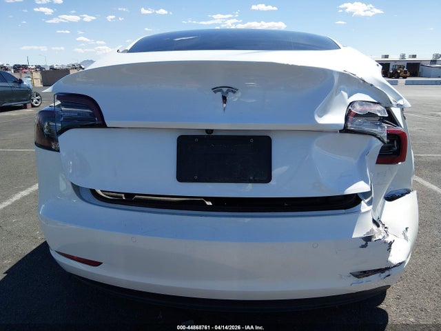 Tesla Model 3 Standard Range Plus Rear-wheel Drive 2021 5YJ3E1EA4MF075667 Image 16