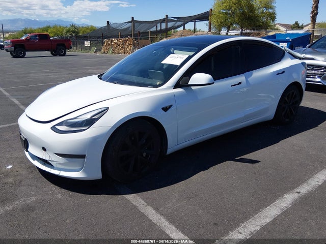 Tesla Model 3 Standard Range Plus Rear-wheel Drive 2021 5YJ3E1EA4MF075667 Image 2