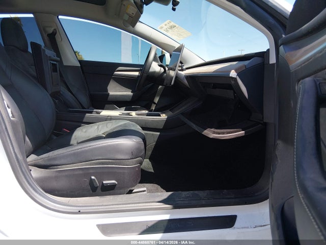 Tesla Model 3 Standard Range Plus Rear-wheel Drive 2021 5YJ3E1EA4MF075667 Image 5