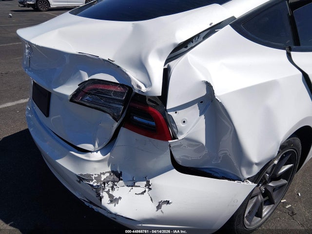 Tesla Model 3 Standard Range Plus Rear-wheel Drive 2021 5YJ3E1EA4MF075667 Image 6