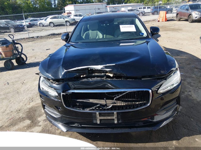 LVY982AK4JP023715 Volvo S90 T5 Momentum