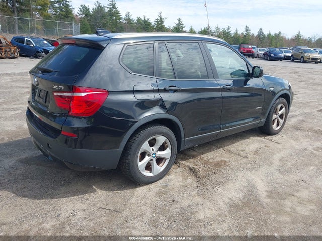 2011 BMW X3 5UXWX5C52BLW13747 Photo 3