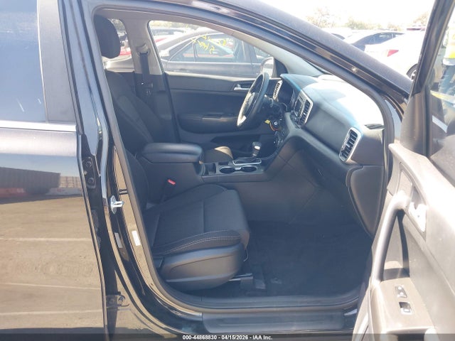 Продажа на аукционе авто 2017 Kia Sportage Lx, vin: KNDPM3AC8H7227548, номер лота: 44868830