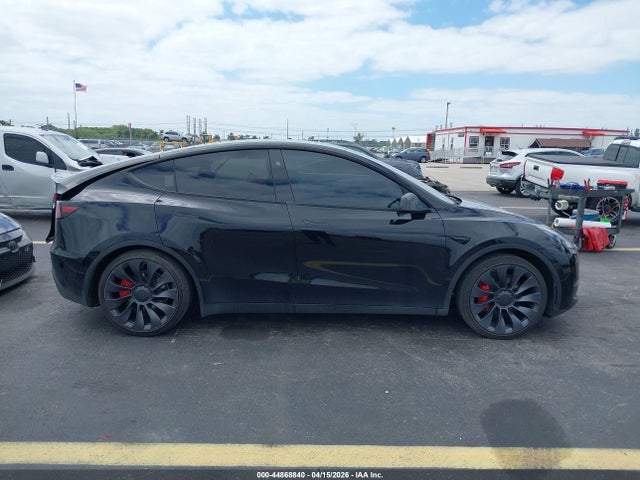 7SAYGDEF9RA285105 Tesla Model Y Performance Dual Motor All-wheel Drive