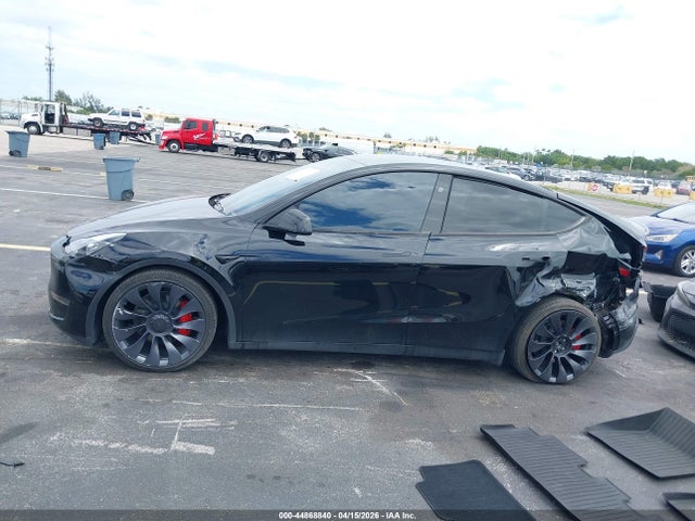 7SAYGDEF9RA285105 Tesla Model Y Performance Dual Motor All-wheel Drive