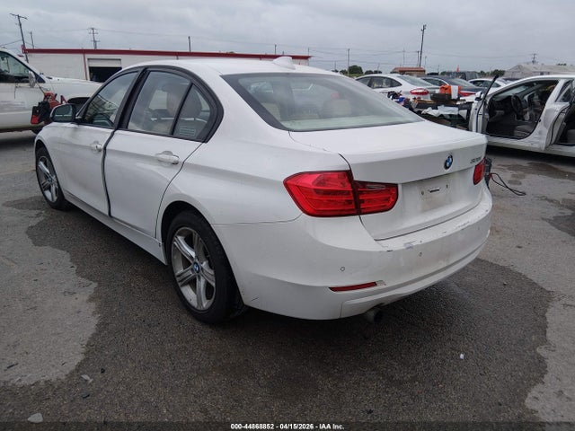 2015 Bmw 320i მანქანა იყიდება აუქციონზე, vin: WBA3B1G51FNT04218, აუქციონის ნომერი: 44868852