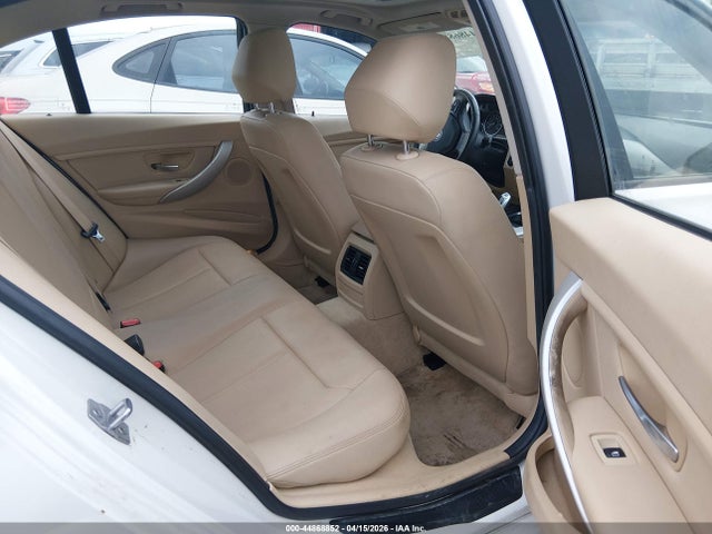 2015 Bmw 320i მანქანა იყიდება აუქციონზე, vin: WBA3B1G51FNT04218, აუქციონის ნომერი: 44868852