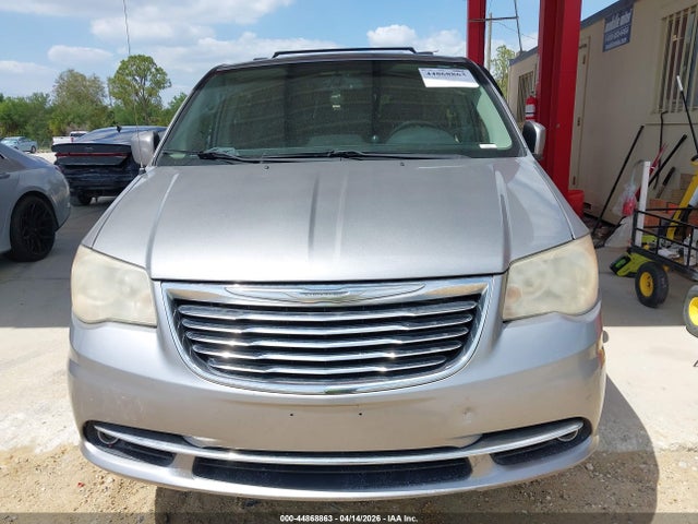 44868863 :رقم المزاد ، 2C4RC1BG9ER440388 vin ، 2014 Chrysler Town & Country Touring مزاد بيع