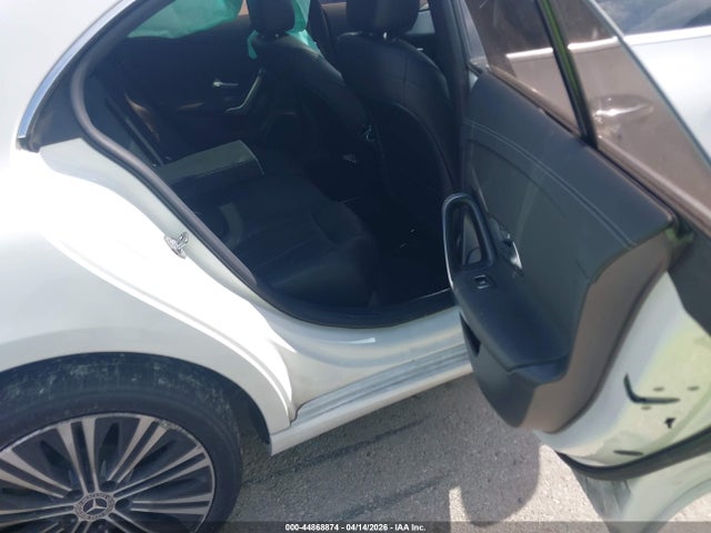 44868874 :رقم المزاد ، W1K5J4GB8MN218171 vin ، 2021 Mercedes-benz Cla 250 مزاد بيع
