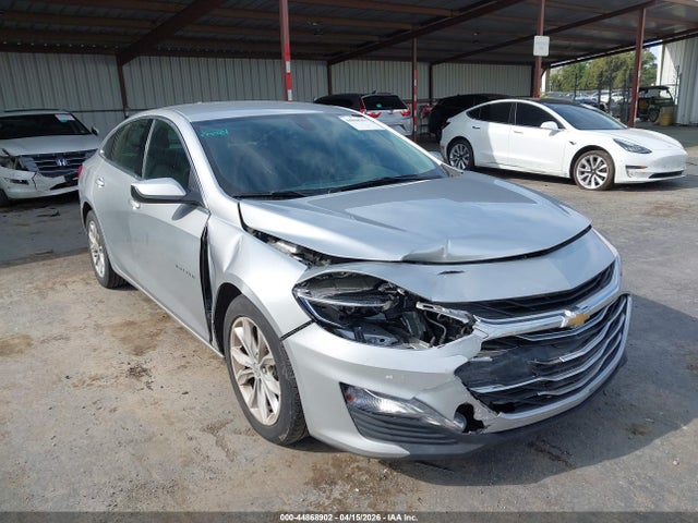 1G1ZD5ST1NF134836 Chevrolet Malibu Fwd Lt