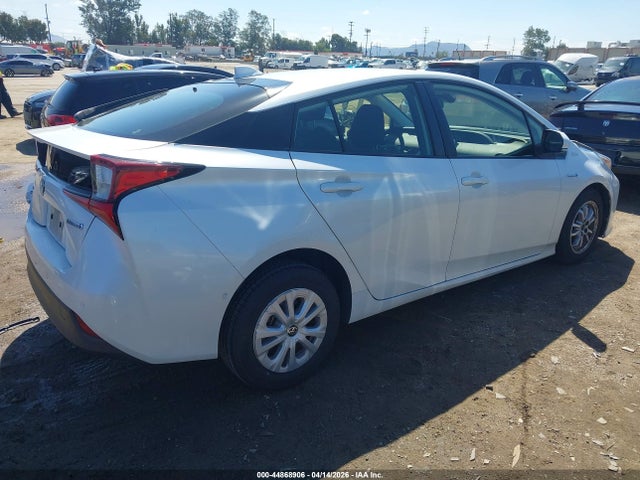 JTDKAMFU0M3139587 Toyota Prius Le