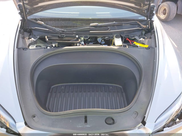 44868925 :رقم المزاد ، 5YJ3E1EA2SF899812 vin ، 2025 Tesla Model 3 Long Range Rear-wheel Drive/standard Rear-wheel Drive مزاد بيع