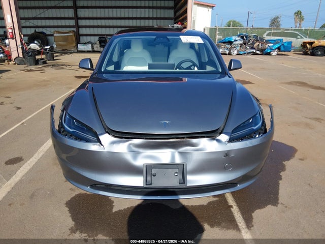 44868925 :رقم المزاد ، 5YJ3E1EA2SF899812 vin ، 2025 Tesla Model 3 Long Range Rear-wheel Drive/standard Rear-wheel Drive مزاد بيع