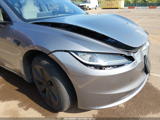 44868925 :رقم المزاد ، 5YJ3E1EA2SF899812 vin ، 2025 Tesla Model 3 Long Range Rear-wheel Drive/standard Rear-wheel Drive مزاد بيع