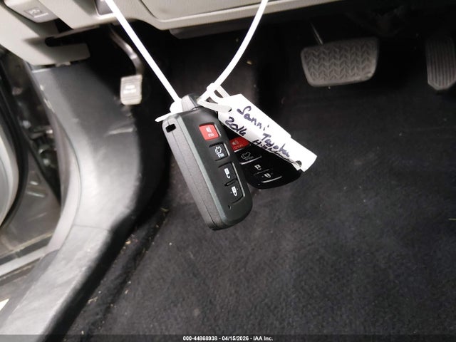 44868938 :رقم المزاد ، 5TDKKRFH8GS127123 vin ، 2016 Toyota Highlander Xle V6 مزاد بيع