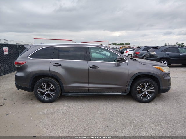 44868938 :رقم المزاد ، 5TDKKRFH8GS127123 vin ، 2016 Toyota Highlander Xle V6 مزاد بيع