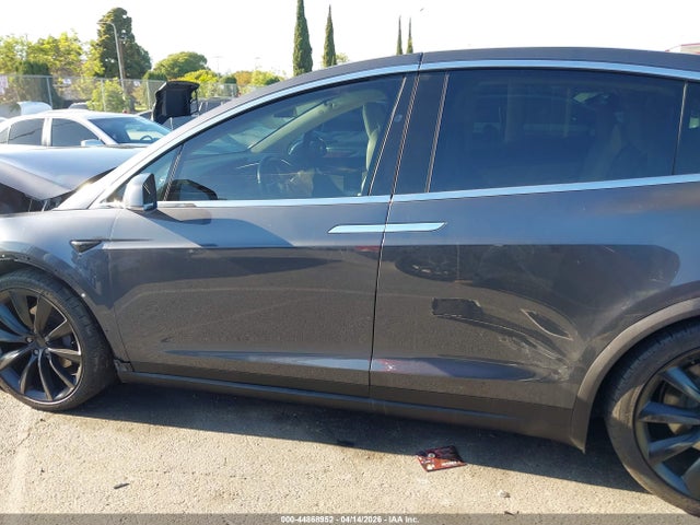 5YJXCAE21JF087674 Tesla Model X 100d/75d/p100d