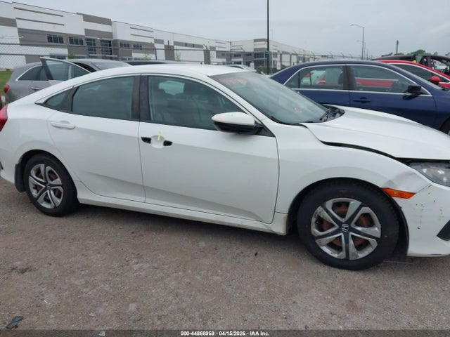 Aukcja sprzedaży 2018 Honda Civic Lx, vin: 19XFC2F57JE032968, numer aukcji: 44868959