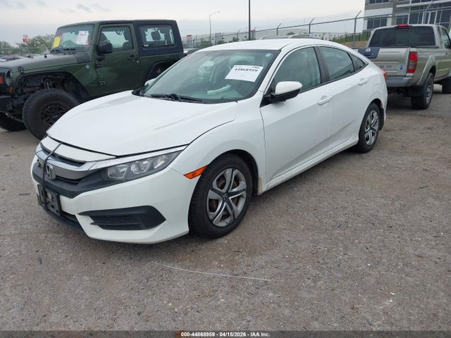 Aukcja sprzedaży 2018 Honda Civic Lx, vin: 19XFC2F57JE032968, numer aukcji: 44868959