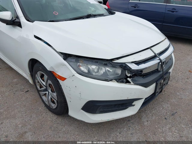 Aukcja sprzedaży 2018 Honda Civic Lx, vin: 19XFC2F57JE032968, numer aukcji: 44868959