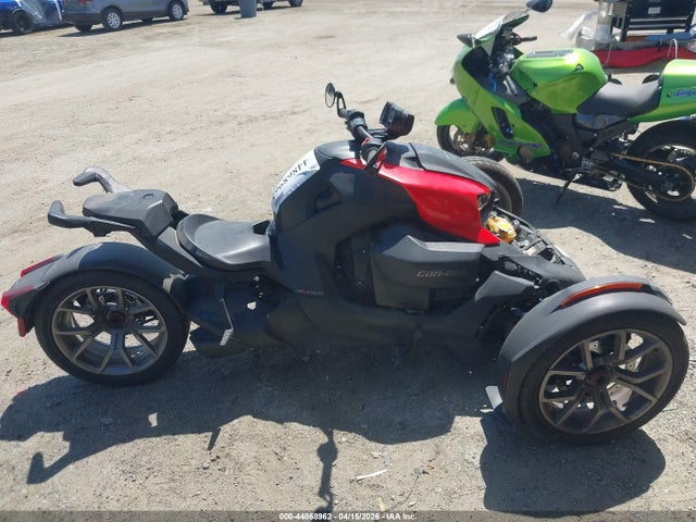 Can-Am Ryker 2024 3JB2FEG24RJ000528 Image 11