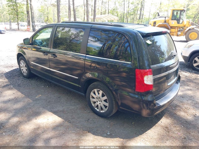 2015 CHRYSLER TOWN & COUNTRY 2C4RC1BGXFR618925 Photo 2