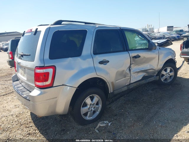 2009 Ford Escape Xlt მანქანა იყიდება აუქციონზე, vin: 1FMCU03709KD15730, აუქციონის ნომერი: 44868984