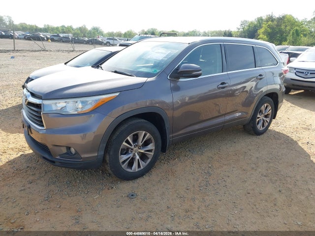 44869010 :رقم المزاد ، 5TDJKRFH1FS126387 vin ، 2015 Toyota Highlander Xle V6 مزاد بيع