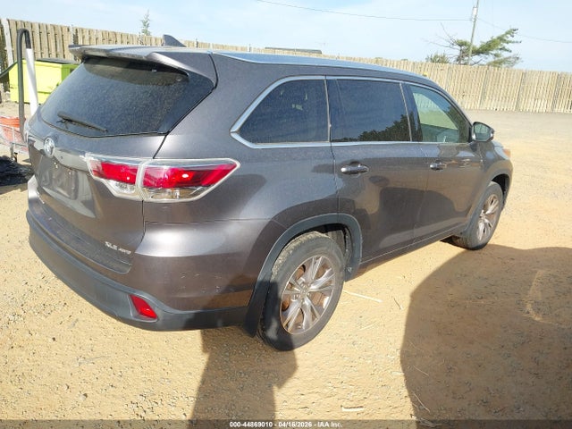 44869010 :رقم المزاد ، 5TDJKRFH1FS126387 vin ، 2015 Toyota Highlander Xle V6 مزاد بيع