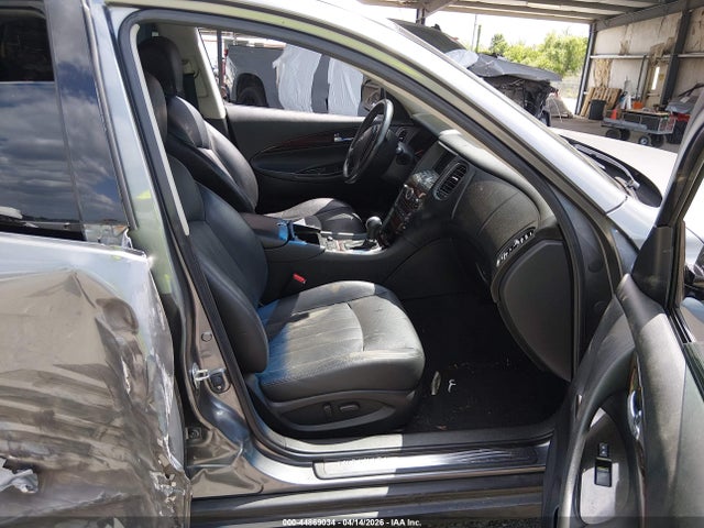 44869034 :رقم المزاد ، JN1AJ0HR9BM852057 vin ، 2011 Infiniti Ex35 Journey مزاد بيع