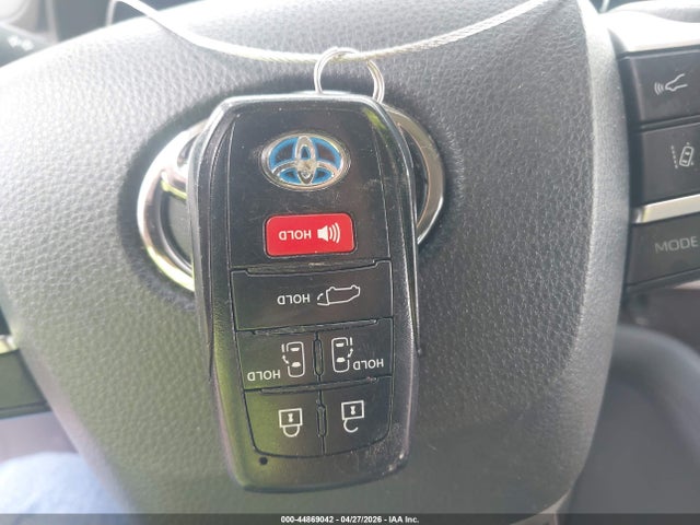 Aukcja sprzedaży 2023 Toyota Sienna Xle, vin: 5TDYRKEC7PS147463, numer aukcji: 44869042
