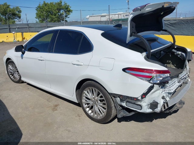 Продаж на аукціоні авто 2020 Toyota Camry Xle, vin: 4T1F11AK5LU939683, номер лоту: 44869070
