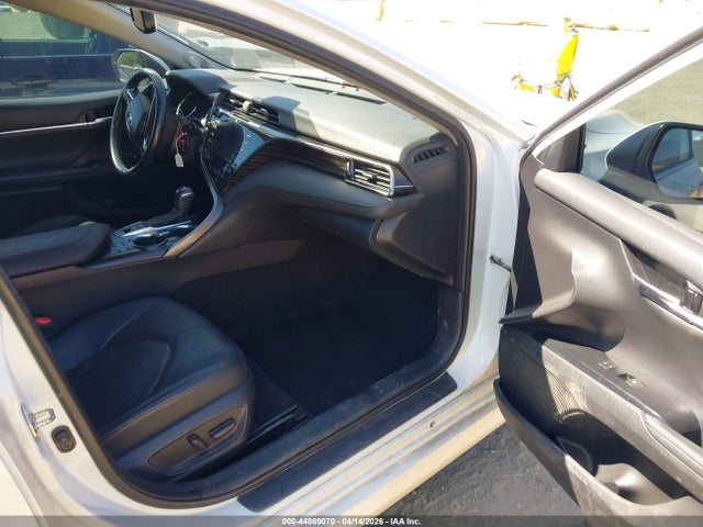 Продаж на аукціоні авто 2020 Toyota Camry Xle, vin: 4T1F11AK5LU939683, номер лоту: 44869070