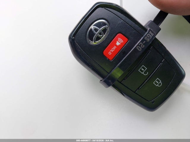 44869077 :رقم المزاد ، 7MUEAAAG1SV124806 vin ، 2025 Toyota Corolla Cross Xle مزاد بيع