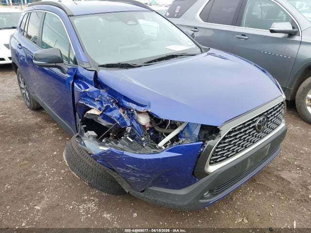 44869077 :رقم المزاد ، 7MUEAAAG1SV124806 vin ، 2025 Toyota Corolla Cross Xle مزاد بيع