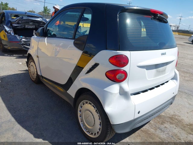 Smart Fortwo Pure 2015 WMEEJ3BAXFK802001 Image 3
