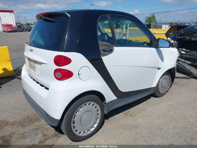 Smart Fortwo Pure 2015 WMEEJ3BAXFK802001 Image 4