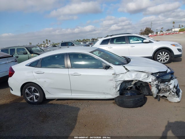2HGFC2F6XKH534440 Honda Civic Lx