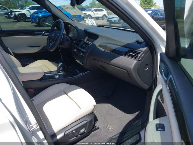 44869210 :رقم المزاد ، 5UXWZ7C51H0U44871 vin ، 2017 Bmw X3 Sdrive28i مزاد بيع