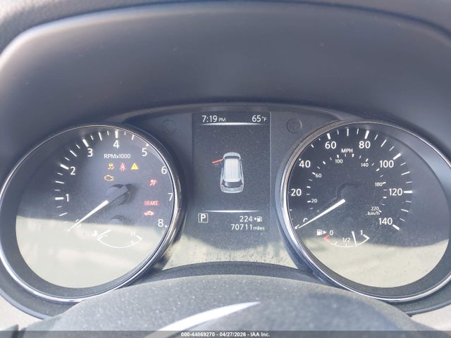 Продажа на аукционе авто 2017 Nissan Rogue Sv, vin: 5N1AT2MV3HC817370, номер лота: 44869270