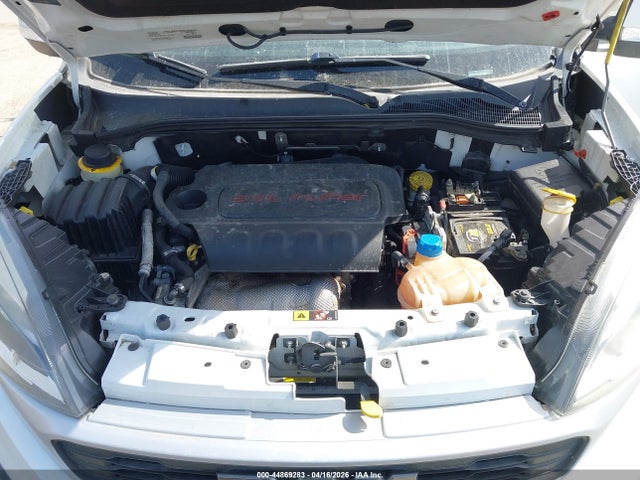 2019 RAM PROMASTER CITY ZFBHRFBB2K6L96249 Photo 9