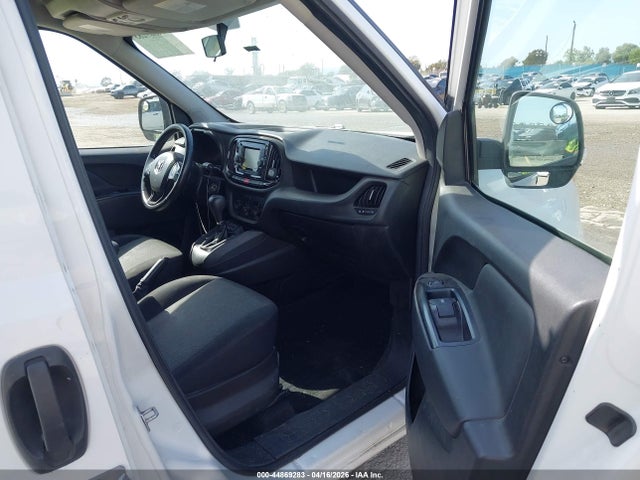 2019 RAM PROMASTER CITY ZFBHRFBB2K6L96249 Photo 4